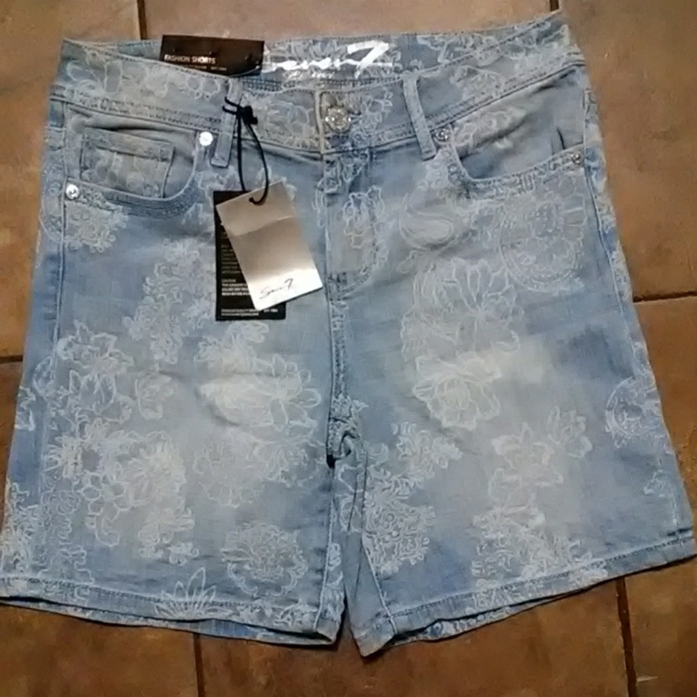 NWT Women's Denim Shorts